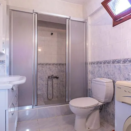 Wonderful Close To In Apartament *